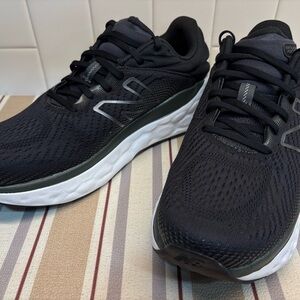 New Balance Fresh Foam X 840v1 Men's Size 10 D Black Running Shoes M840FLK NWOB